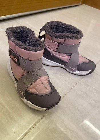 Nıke Kız Çocuk pembe kar botu - Görsel 2
