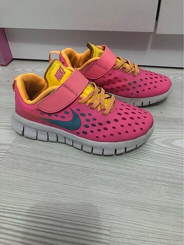 31 Beden Nike spor ayakkabı