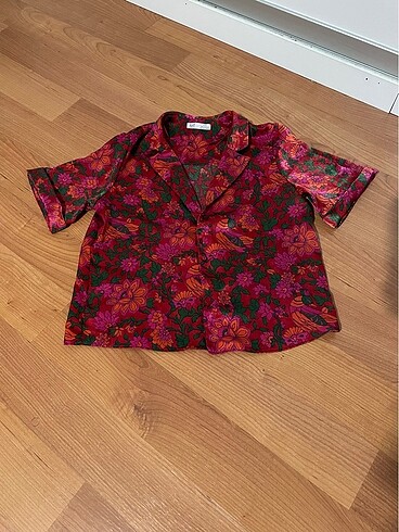 Zara saten