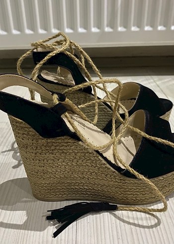 Siyah Süet Bağcıklı Dolgu Topuklu Kadın Ayakkabı - Görsel 3