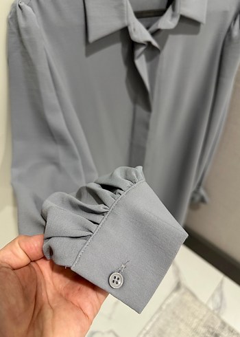 Gri Düğmeli Uzun Kollu Kadın Gömlek - Görsel 3
