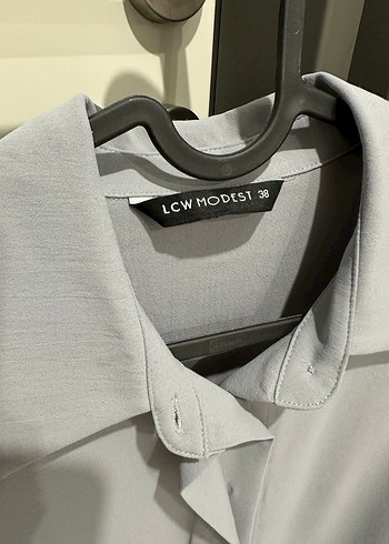 Gri Düğmeli Uzun Kollu Kadın Gömlek - Görsel 2