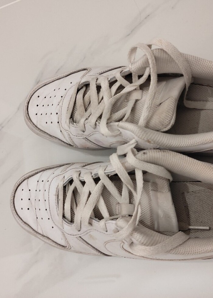 Beyaz Nike orjinal spor ayakkabı  - Görsel 3