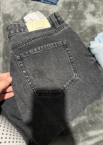 Stradivarius Koyu Gri Yikamali Denim Jean