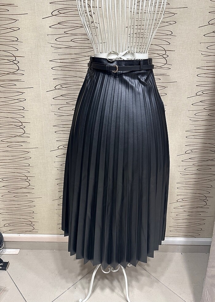 Piliseli deri etek - Görsel 2