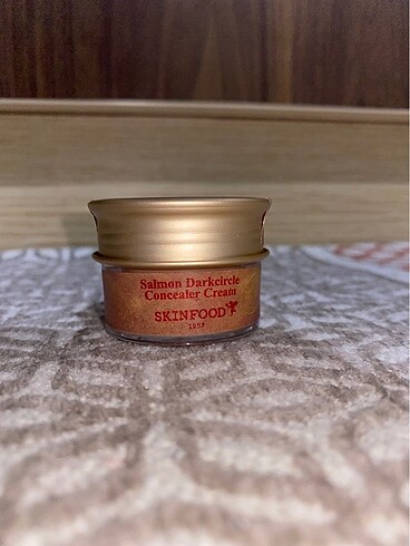 Skinfood Concealer