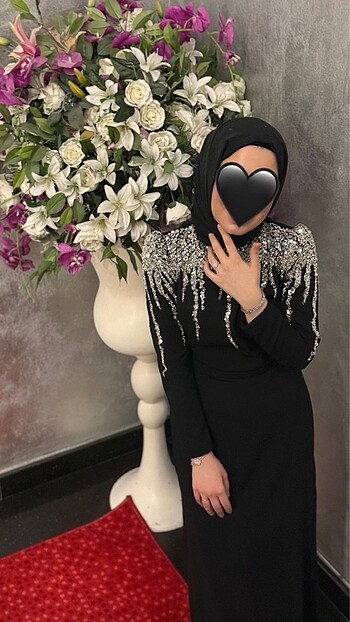 Moda zehrada taşlı abiye