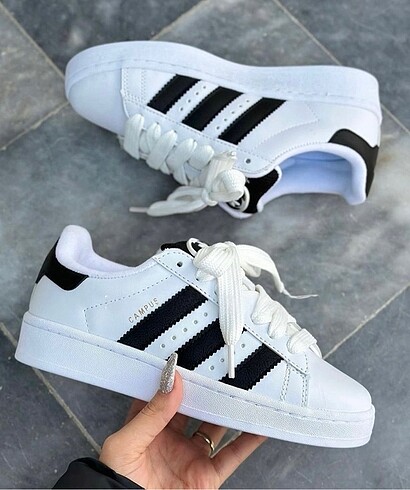 Adidas campus