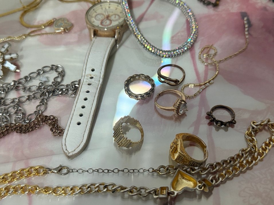 Zincir Detaylı Altın Renkli Moda Aksesuarları - Görsel 2