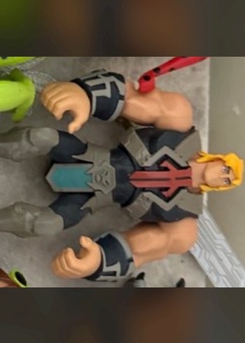 Gri Fantastik Aksiyon Figürü