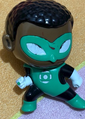 Yeşil Maskeli Karanlık Figür Aksiyon Oyuncak