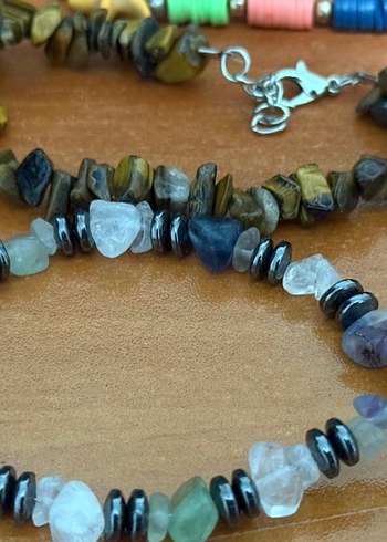 Gümüş zincir ve taş bileklik 4 parça ürün - Görsel 2