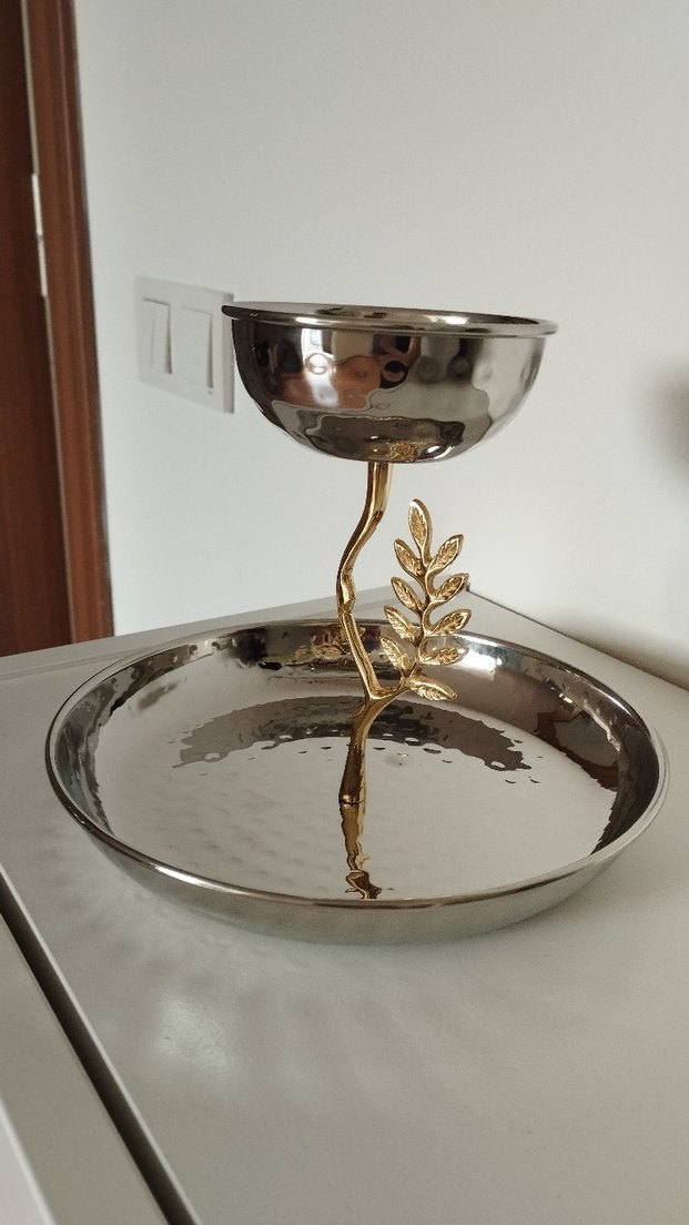 Altın Renkli Çağdaş Desenli Tabak - Görsel 3