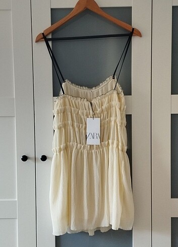 xs Beden beyaz Renk ZARA FİYONKLU DOKULU ELBİSE