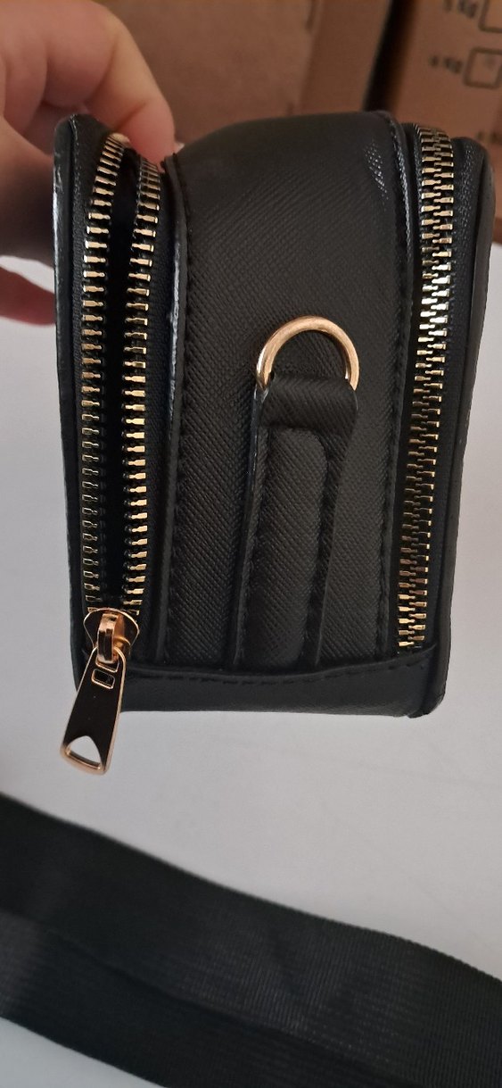 Siyah Deri Tokalı Kadın Çapraz Çanta - Görsel 4