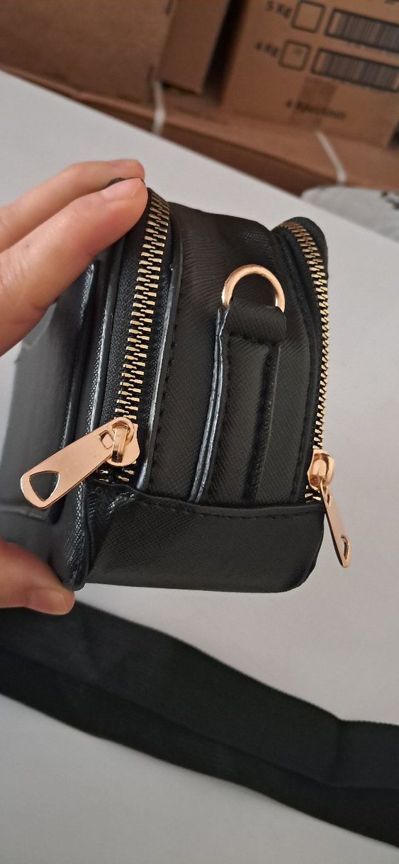 Siyah Deri Tokalı Kadın Çapraz Çanta - Görsel 5