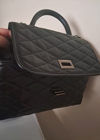 Siyah Zincir Detaylı Deri Kadın Çanta - Görsel 9