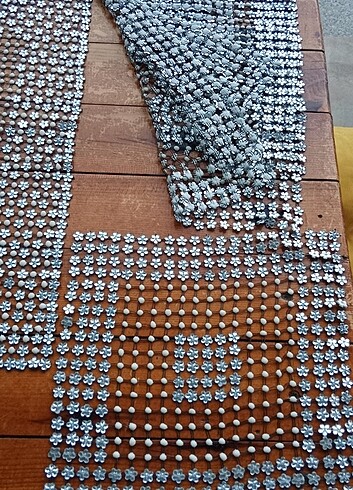 Beden El yapımı gümüş renk salon takımı