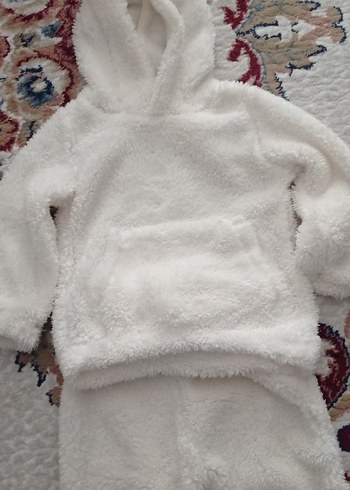 Beyaz Kapüşonlu Kürklü Bebek alt üst takım - Görsel 3