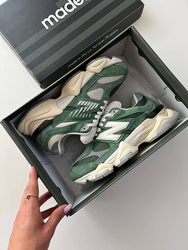 New Balance 9060