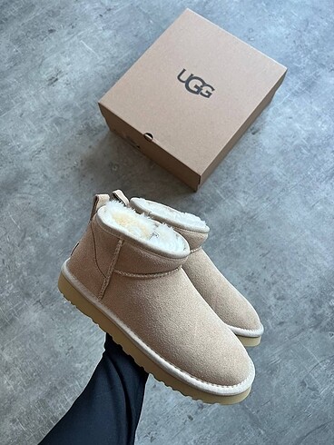 37 Beden ten rengi Renk Ugg Mini Clasicc