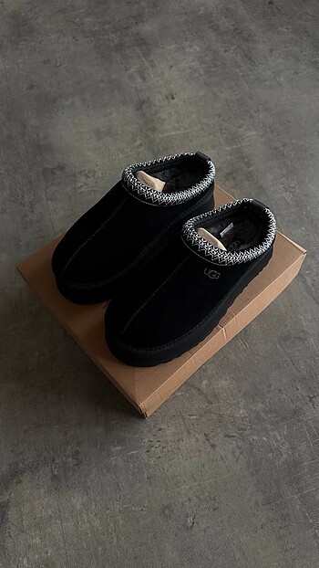 Ugg taz