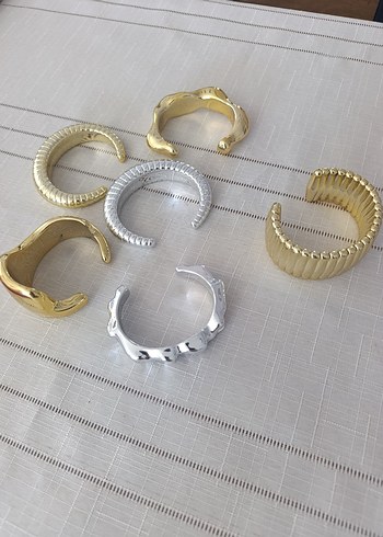 Altın Renkli Parlak Yılan Desenli Bileklik - Görsel 4