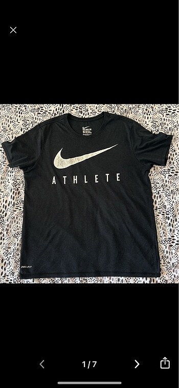 NIKE TİŞÖRT