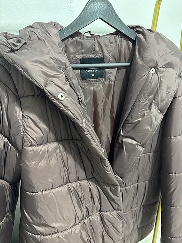 LC Waikiki Mont ????