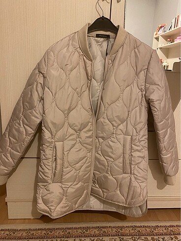 Trendyol kapitone mont