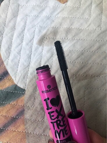 Essence ESSENCE I LOVE EXTREME MASKARA