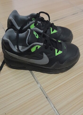 Orjinal Nike spor ayakkabı 