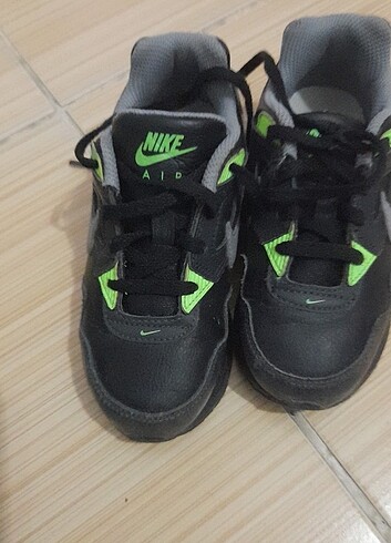 Nike Orjinal Nike spor ayakkabı 