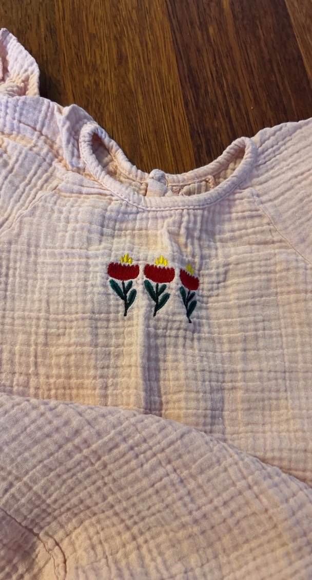 Nakışlı Bebek müslin tulum pudra - Görsel 2