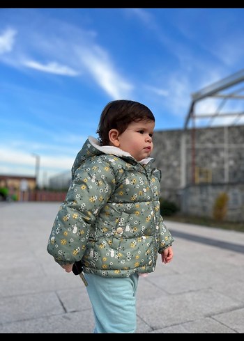 Mango Kapüşonlu, Çiçekli Kız Çocuk Mont