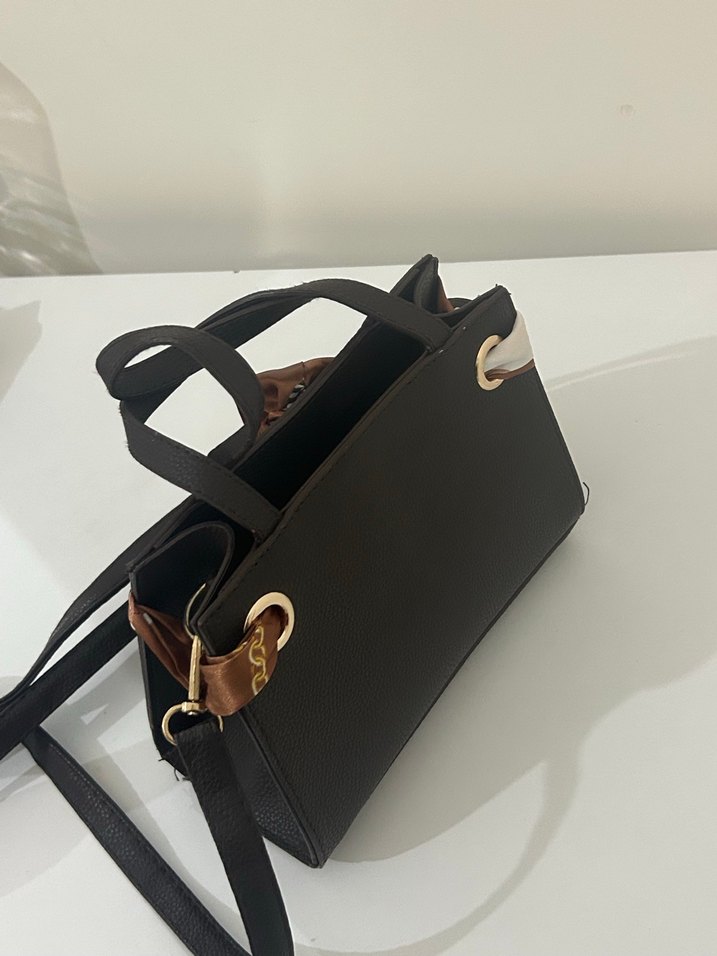 Kahverengi Deri Tokalı Kadın Çanta - Görsel 3