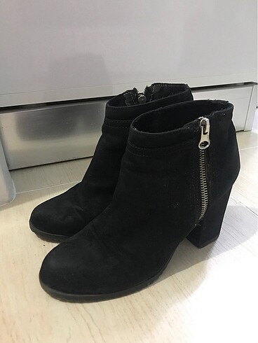 36 Beden Bershka süet bot