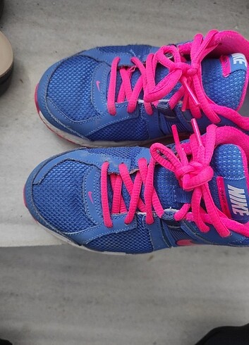 36 Beden mavi Renk Orjinal Nike spor ayakkabi