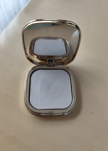 Dolce & Gabbana Fig Skin Perfector Pudra - Görsel 6