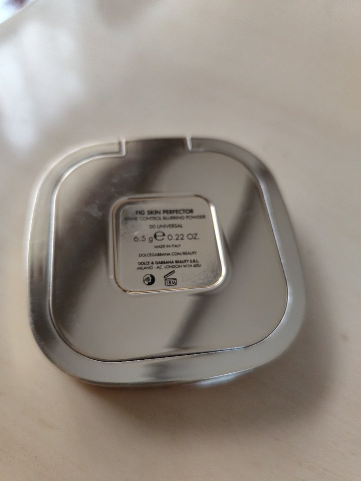 Dolce & Gabbana Fig Skin Perfector Pudra - Görsel 5