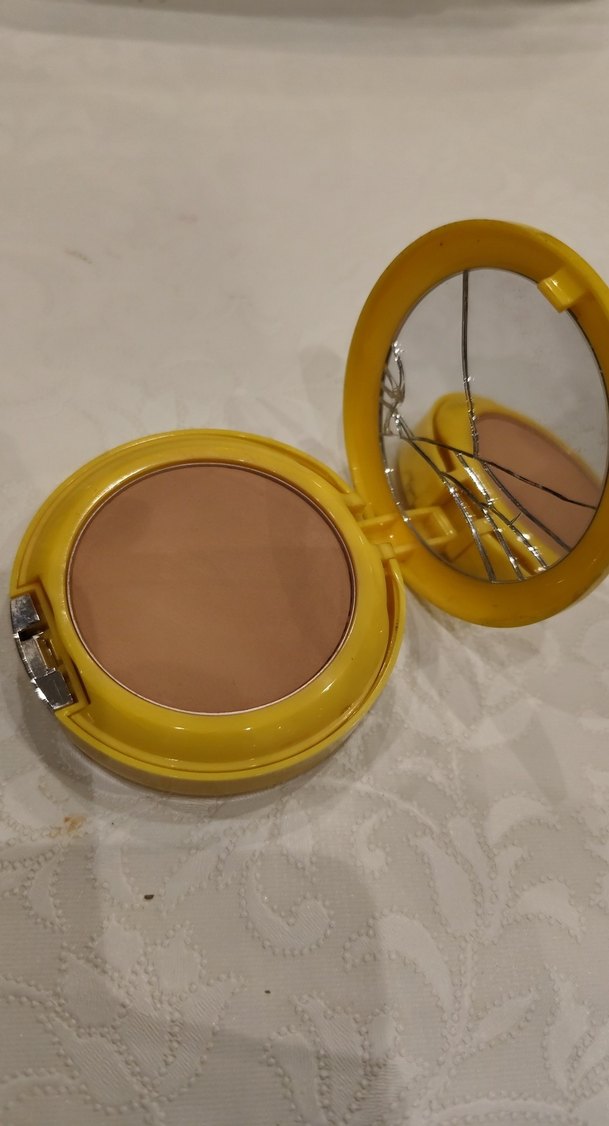 Clinique Pudra - Görsel 2