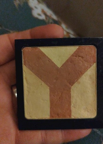 Yves Saint Laurent Altın Koleksiyon Pudrası - Görsel 3