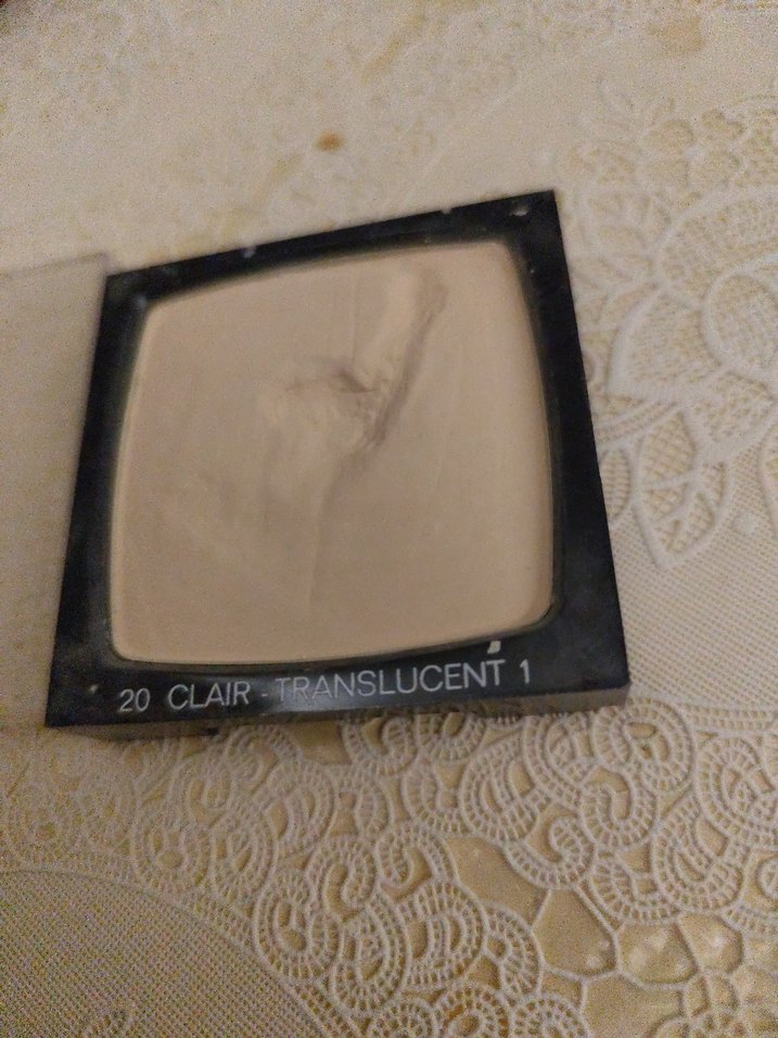 Chanel Poudre Universelle Compacte Ten Beige - Görsel 2