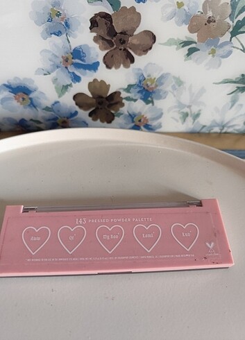 Beden Colourpop far paleti