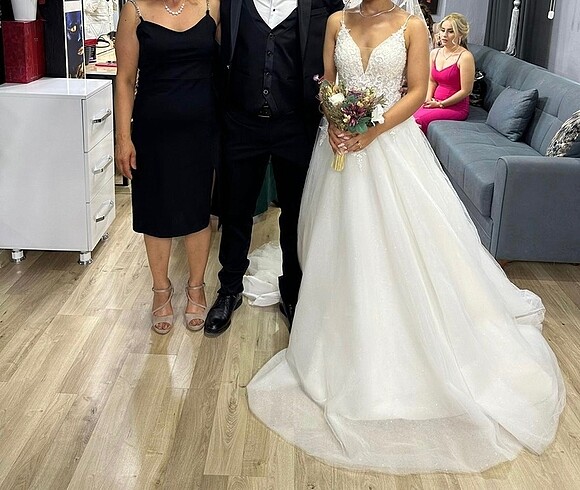 m Beden beyaz Renk Gelen model gelinlik