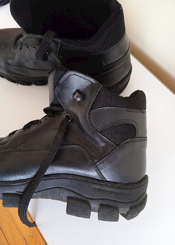 Siyah Bağcıklı Erkek bot - Görsel 2