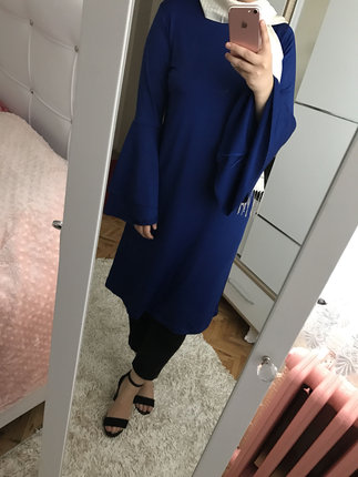 Markasız Ürün Kolları volanlı saks tunik