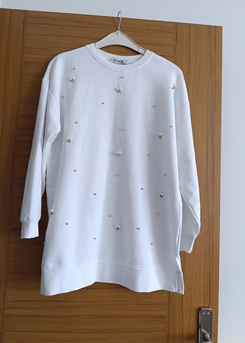 Kadın Beyaz Payetli Uzun Kollu Sweatshirt