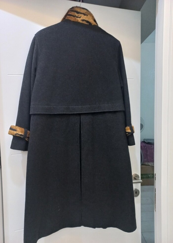 Füme rengi uzun manto. - Görsel 2