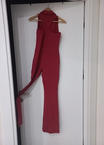 Kırmızı tulum. - Görsel 5